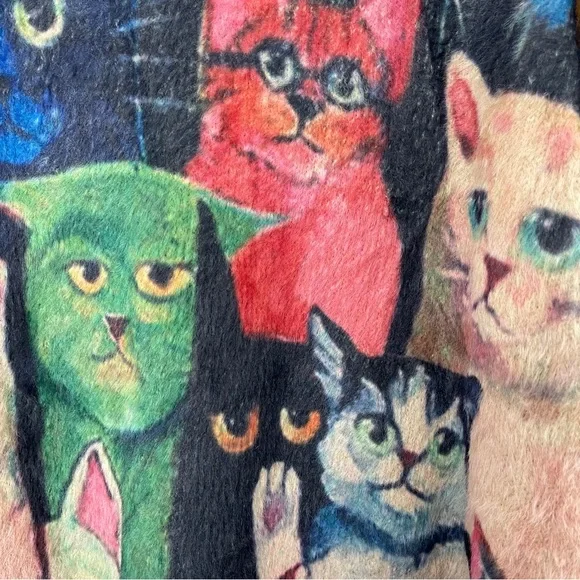 NWOT Oversized ULTRA SOFT Sweater with Cats | Size L - Picture 9 of 11